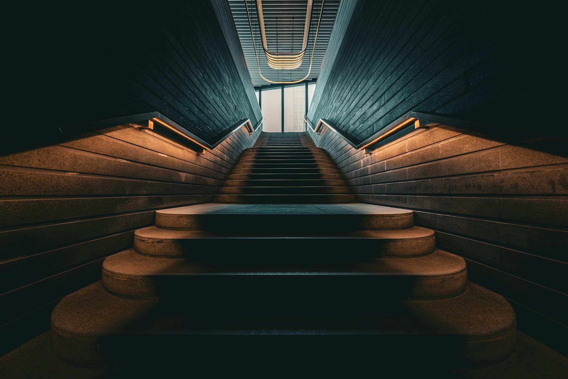 declan-sun-96-QVijBLi0-unsplash